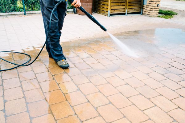 Pavement Staining in New Albany